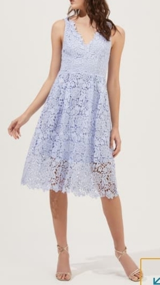 ASTR The Label V Neck Lace Dress - Picture 1 of 17